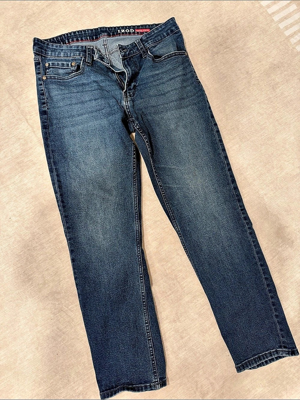 IZOD Straight Fit Jeans in Blue 34 x 30